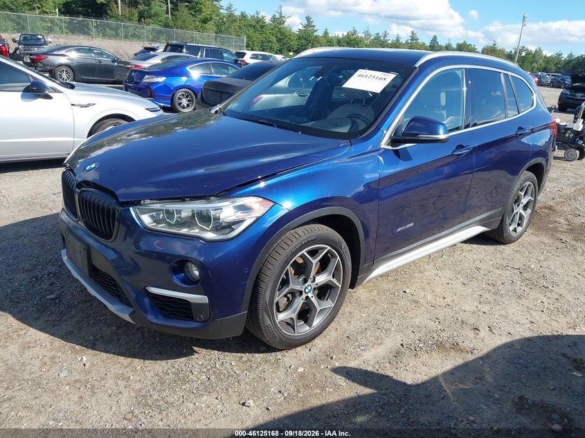 2017 BMW X1, Удар ззаду, IAAI, VIN WBXHT3C34H5F81816 — фото 2