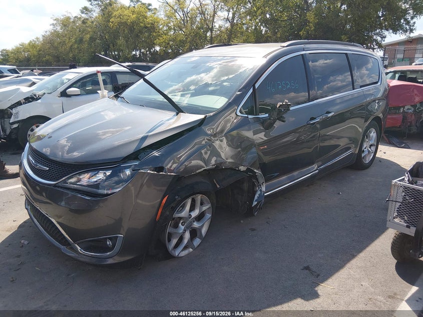 2017 Chrysler Pacifica, Левый перёд, IAAI, VIN 2C4RC1BG3HR684770 — фото 2