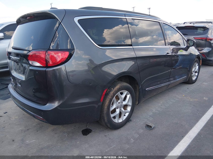 CHRYSLER PACIFICA - zdjęcie 4