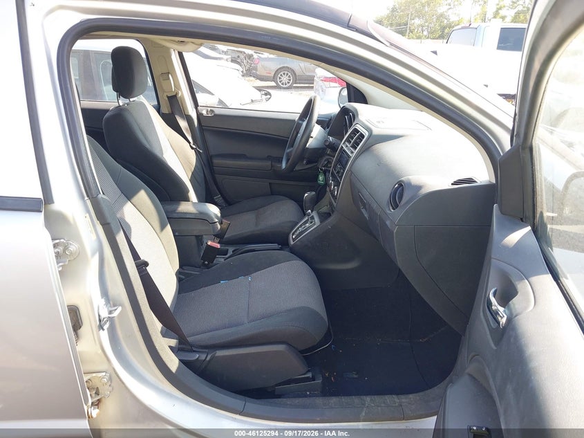 2012 DODGE CALIBER SXT · Фото 5
