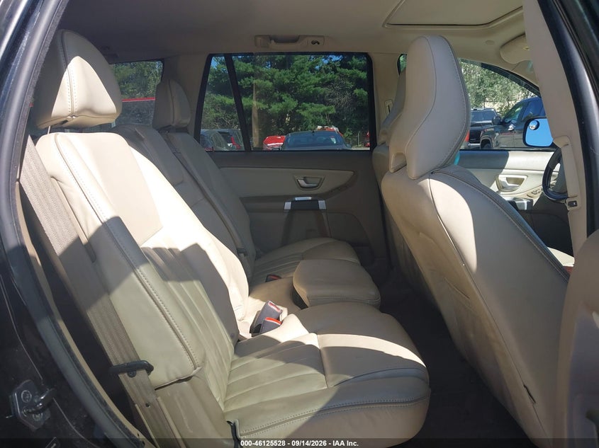 VOLVO XC90 2013 VIN YV4952CZ6D1654156