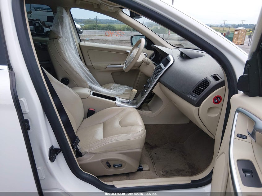 2011 VOLVO XC60 auction photo 5