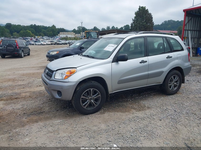 2005 Toyota RAV 4, Повреждение двигателя, IAAI, VIN JTEHD20V856024626 — фото 2
