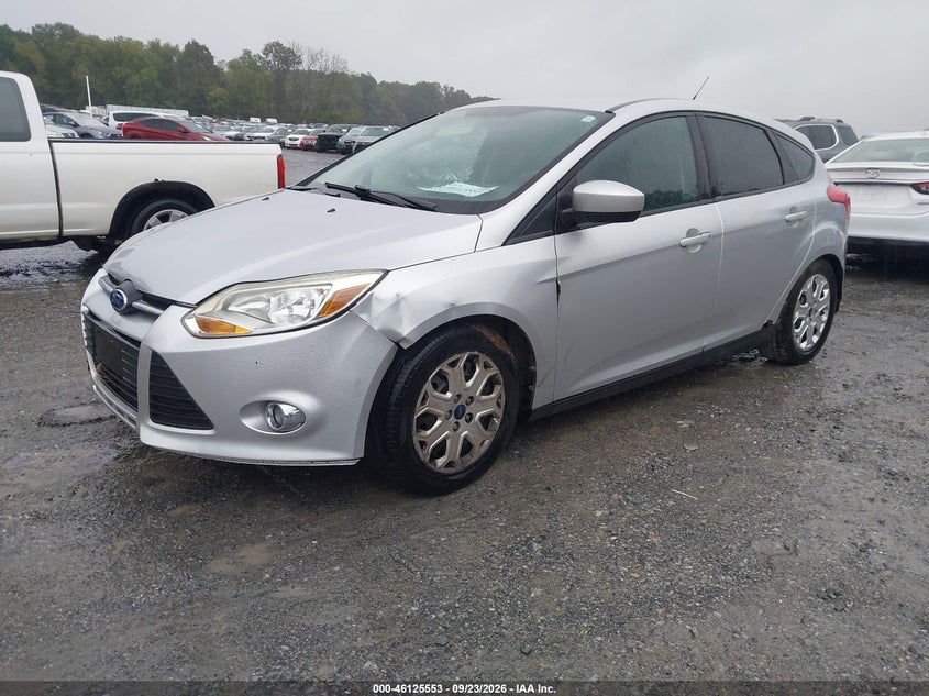 Vin: 1fahp3k24cl261123, lot: 46625273, ford focus se 20122