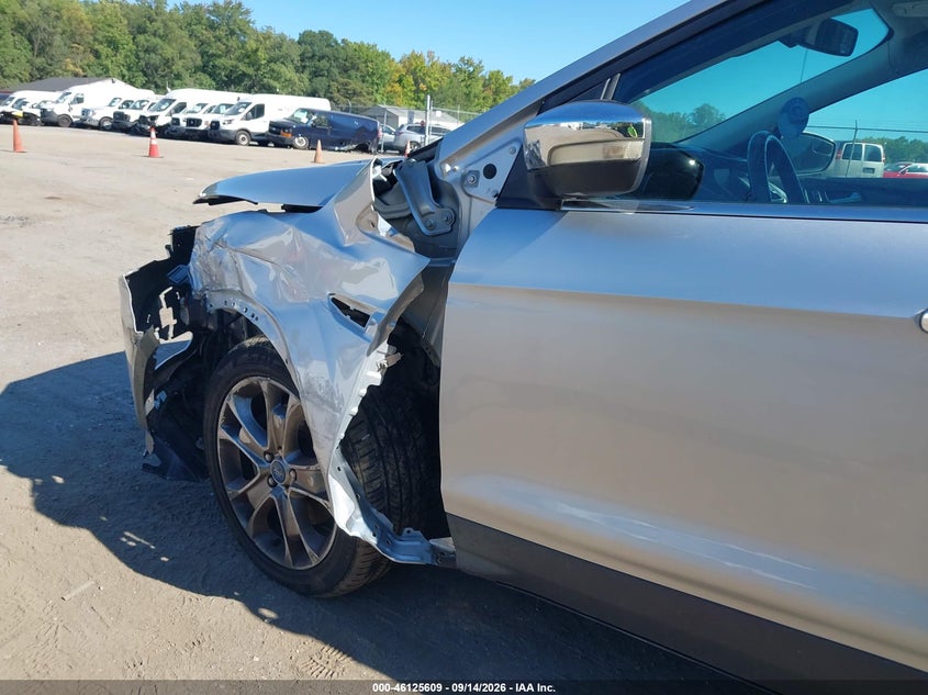 2013 FORD ESCAPE auction photo 6