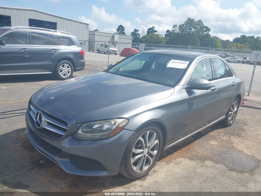 Vin: wddwf4jb3hr238132, lot: 46625389, mercedes-benz c 300 20172