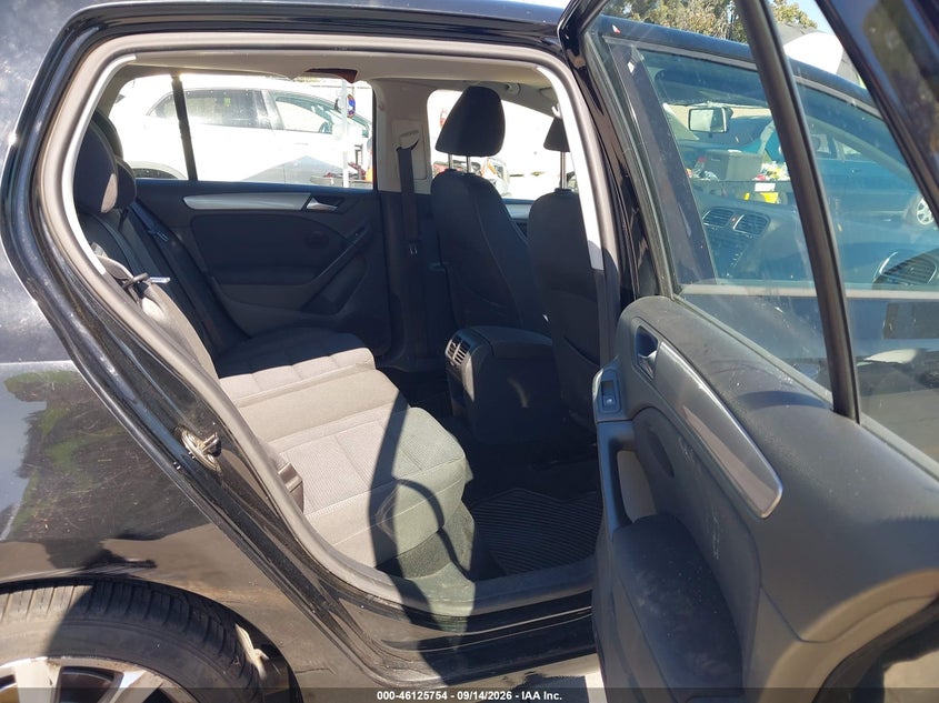 2012 VOLKSWAGEN GOLF auction photo 8