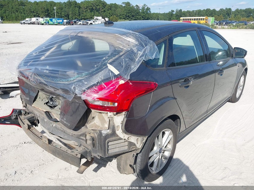 Vin: 1fadp3k21fl241995, lot: 46625500, ford focus se 20154