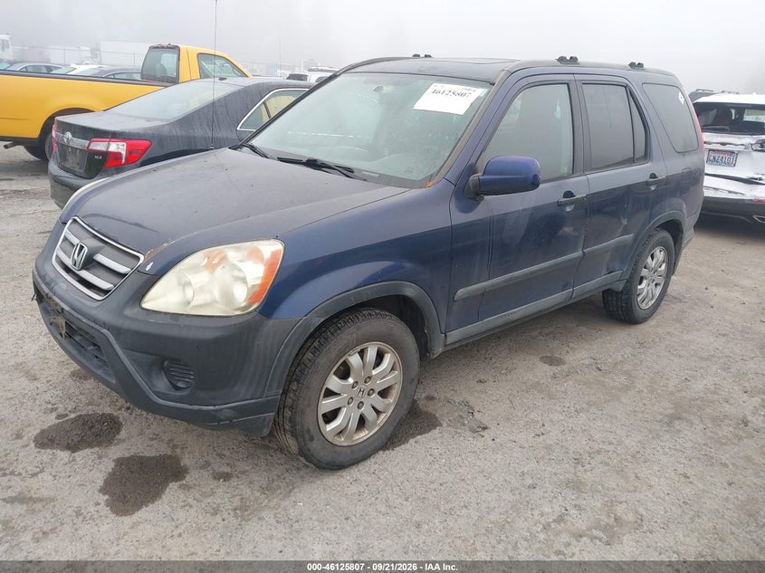 2005 Honda CR-V, Normal Wear & Tear, IAAI, VIN SHSRD78885U325513 — photo 2