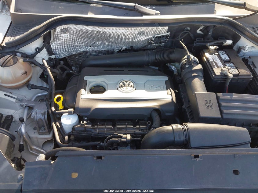 VOLKSWAGEN TIGUAN 2011 VIN WVGAV7AX6BW547313