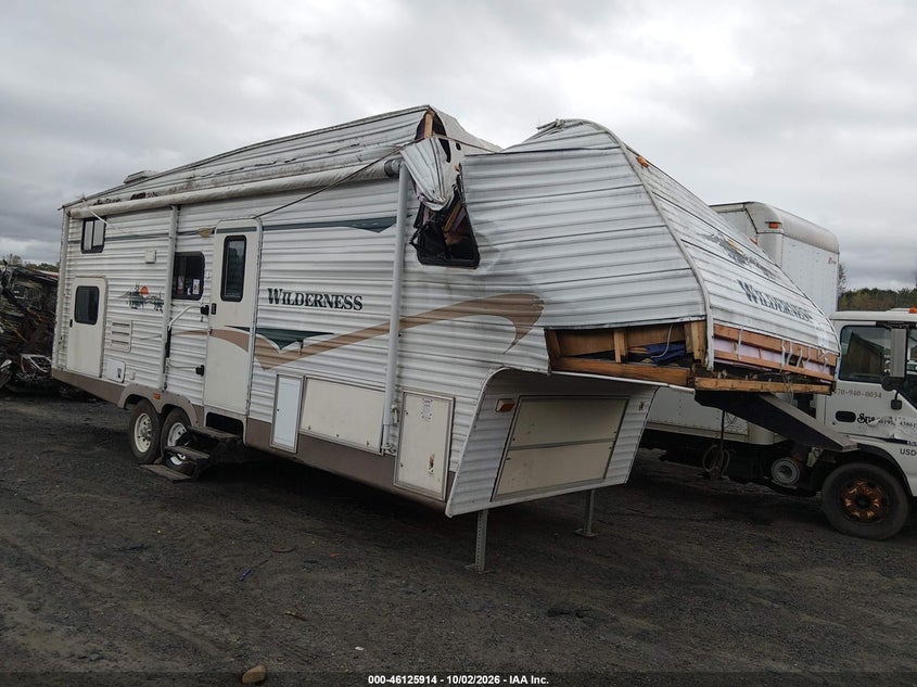2004 Wilderness 2952bs Travel Trailer