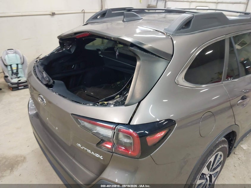 2021 SUBARU OUTBACK PREMIUM · Photo 17