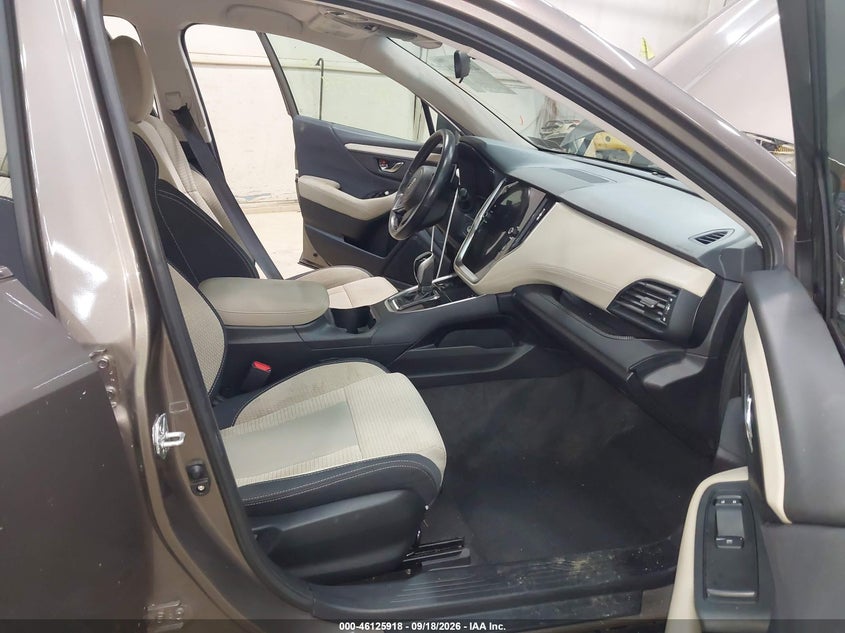 2021 SUBARU OUTBACK PREMIUM · Photo 5