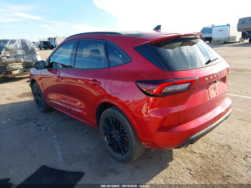 Vin: 1fmcu9pa5pub45490, lot: 46625662, ford escape st-line elite 20233