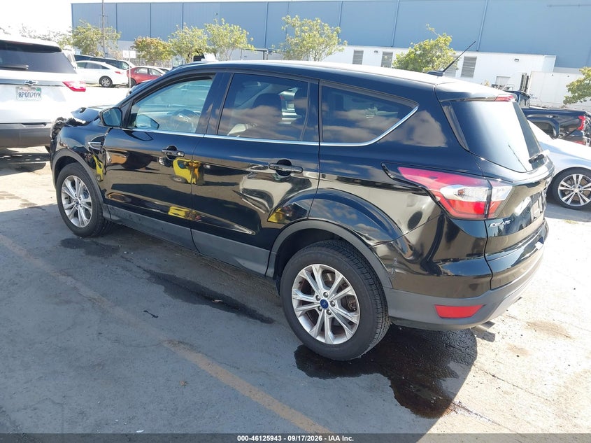 Vin: 1fmcu0g92huc96810, lot: 46625663, ford escape se 20173