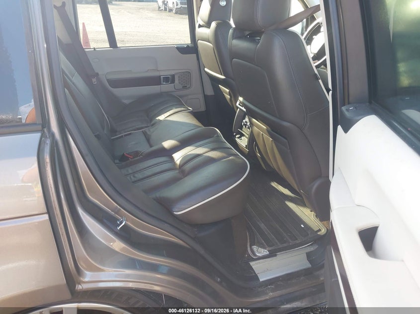 LAND-ROVER RANGE ROVER 2011 VIN SALMF1D40BA344260