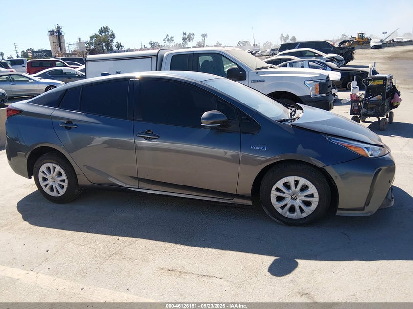 TOYOTA PRIUS - zdjęcie 13