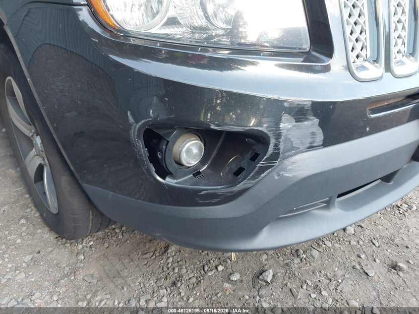 2017 JEEP COMPASS auction photo 6