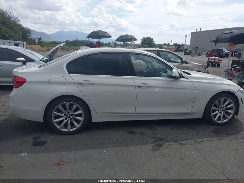 BMW 330E - zdjęcie 14