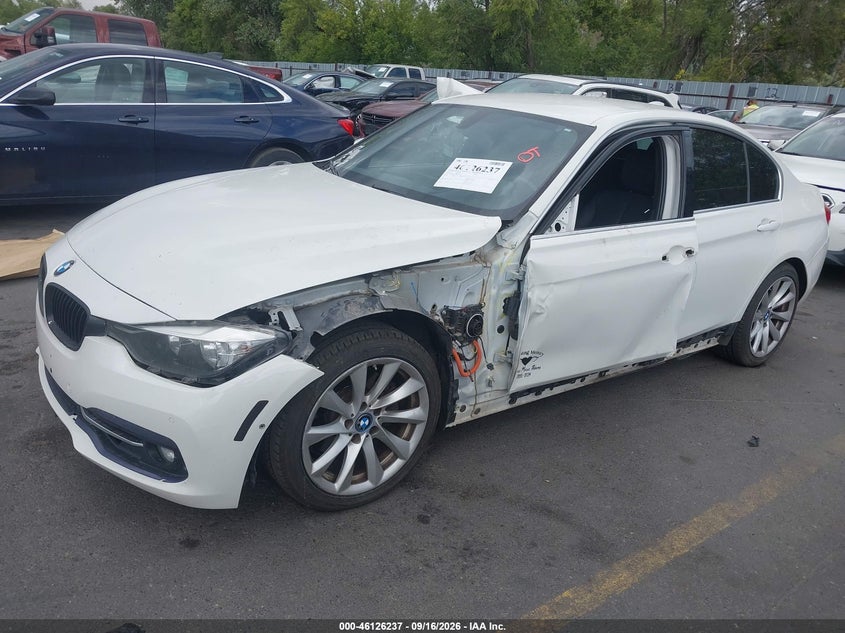 BMW 330E - zdjęcie 2