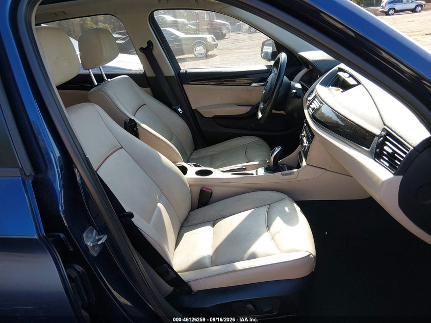BMW X1 2015 VIN WBAVM1C54FV318025