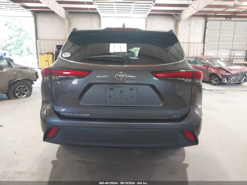TOYOTA HIGHLANDER - zdjęcie 16
