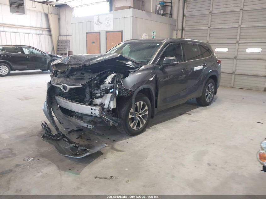 TOYOTA HIGHLANDER - zdjęcie 2