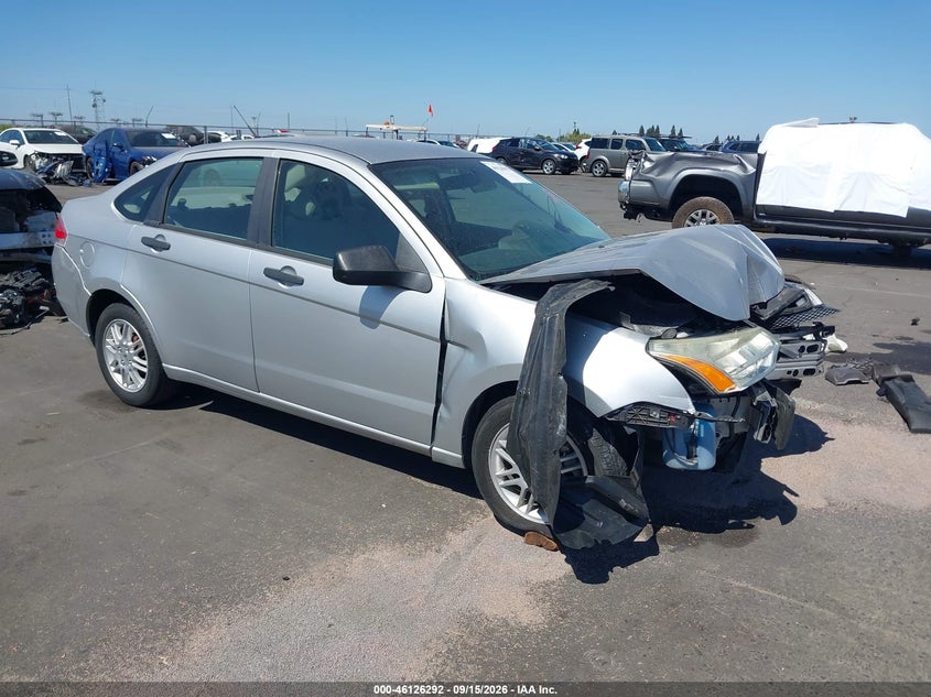 Vin: 1fahp3fn8bw167845, lot: 46626012, ford focus se 2011 img_1