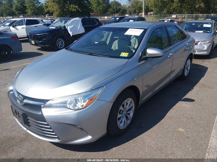 2015 Toyota Camry, Flood, IAAI, VIN 4T4BF1FK8FR467451 — photo 2