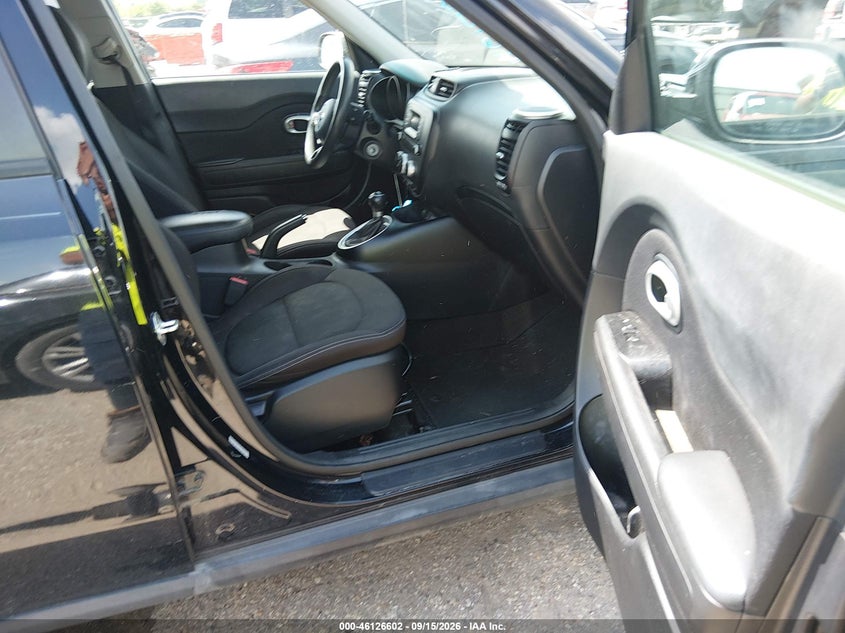 2015 KIA SOUL auction photo 5