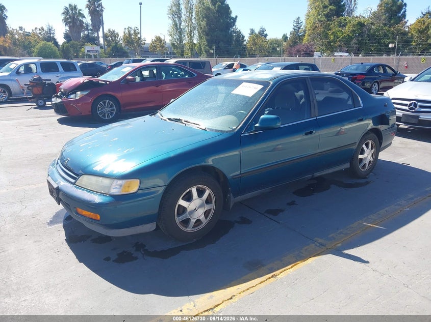 1994 HONDA ACCORD auction photo 2