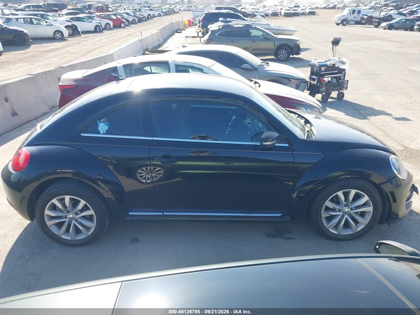 VOLKSWAGEN BEETLE 2013 VIN 3VWJL7AT9DM657182