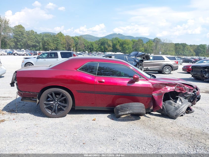 DODGE CHALLENGER - zdjęcie 13