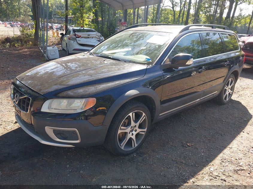 2012 VOLVO XC70 auction photo 2
