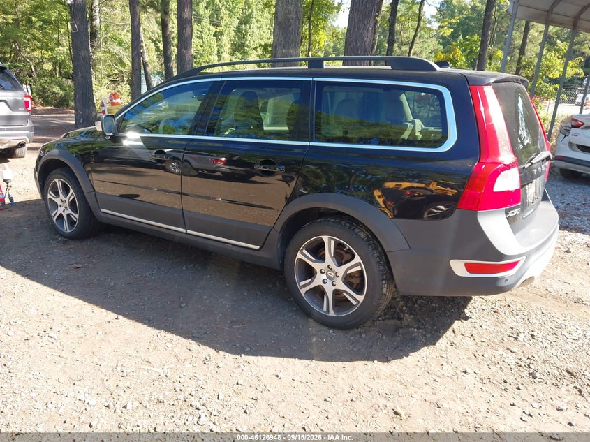 2012 VOLVO XC70 auction photo 3