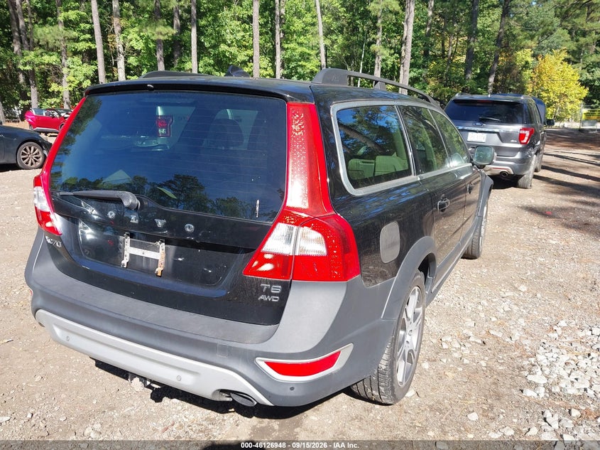 2012 VOLVO XC70 auction photo 4