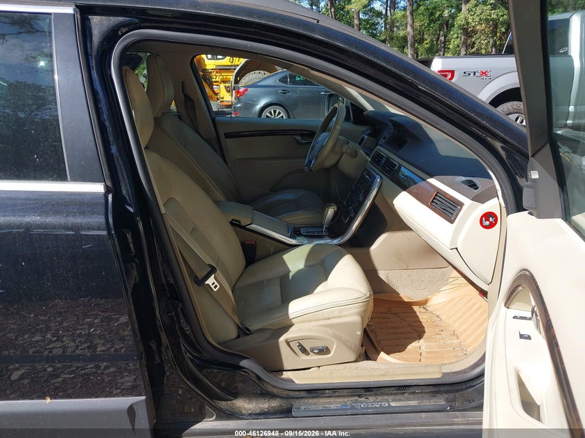 2012 VOLVO XC70 auction photo 5