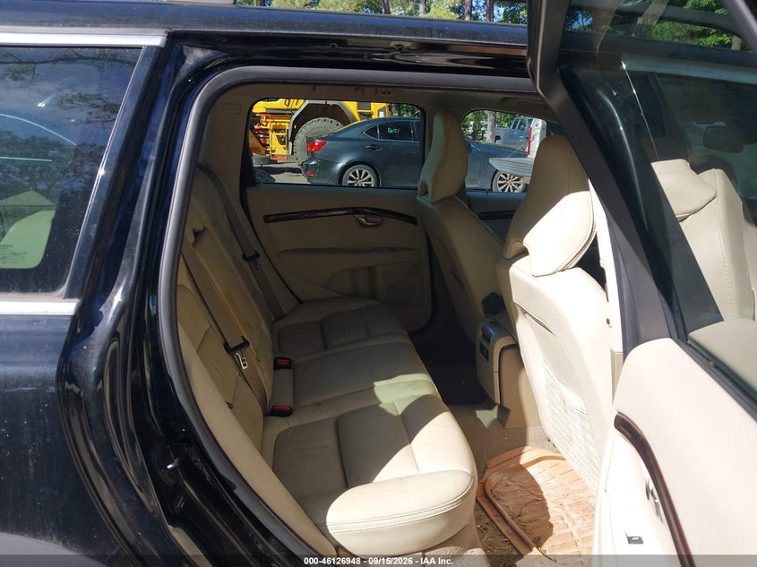 2012 VOLVO XC70 auction photo 8