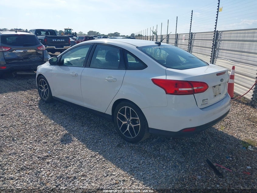 Vin: 1fadp3h20hl256367, lot: 46626837, ford focus sel 20173
