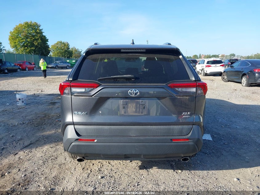 TOYOTA RAV4 - zdjęcie 15