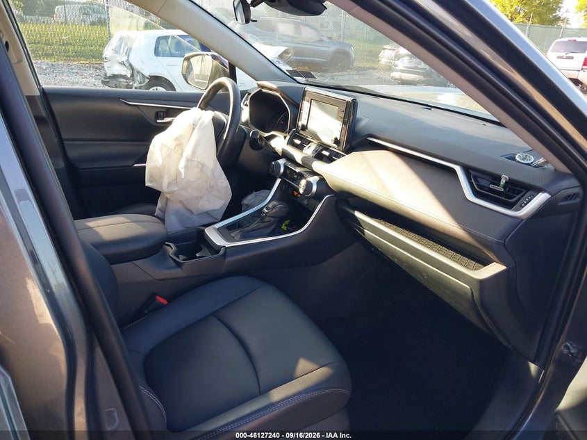 TOYOTA RAV4 - zdjęcie 5