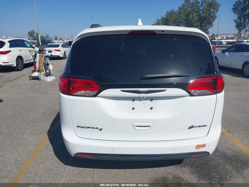 2020 CHRYSLER PACIFICA HYBRID TOURING L · Фото 18