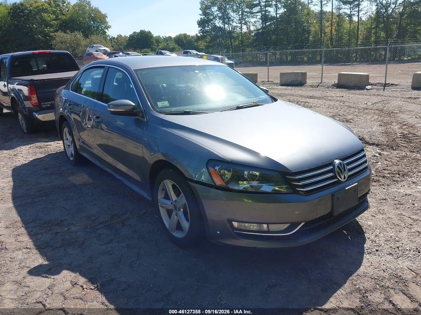 2015 VOLKSWAGEN PASSAT auction photo 1