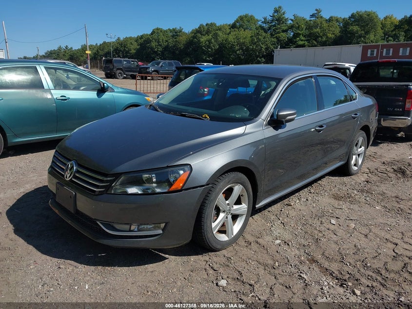2015 VOLKSWAGEN PASSAT auction photo 2