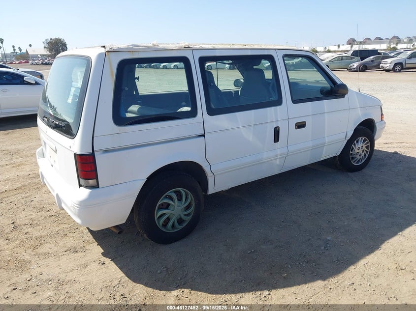 1995 DODGE CARAVAN auction photo 4