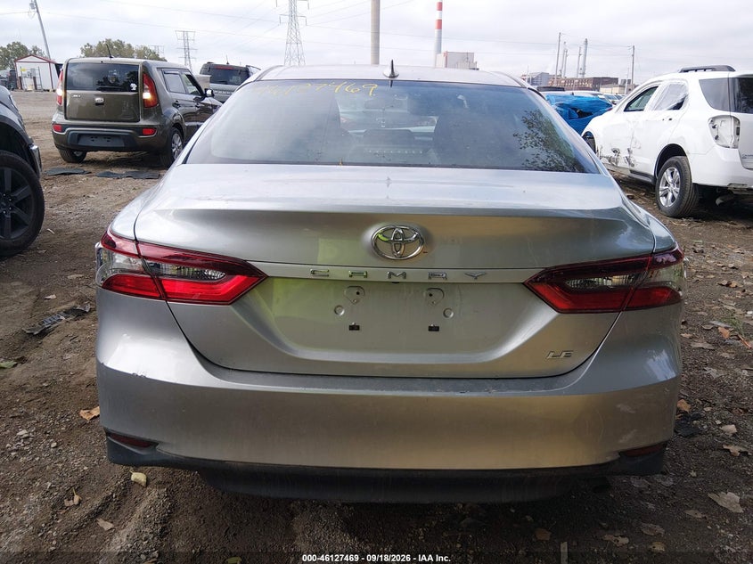 TOYOTA CAMRY - zdjęcie 16