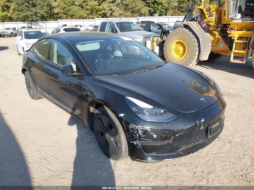 TESLA MODEL 3 - zdjęcie 1