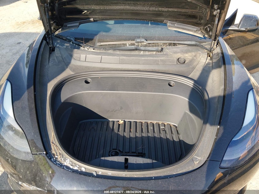 TESLA MODEL 3 - zdjęcie 10