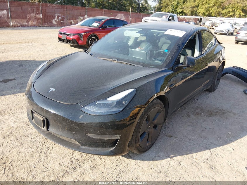 TESLA MODEL 3 - zdjęcie 2