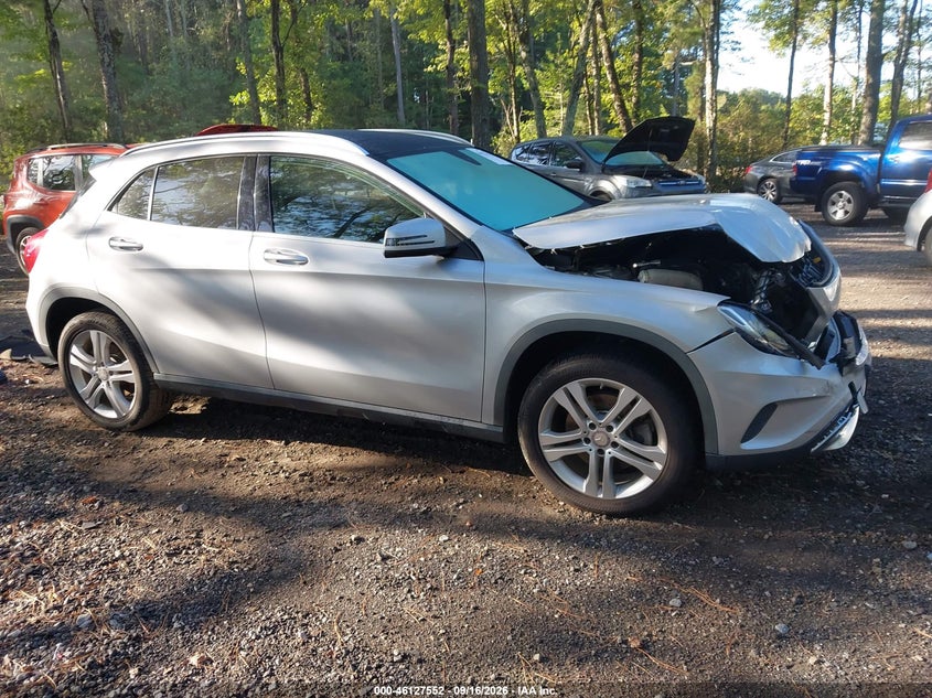 MERCEDES-BENZ GLA 250 - zdjęcie 1